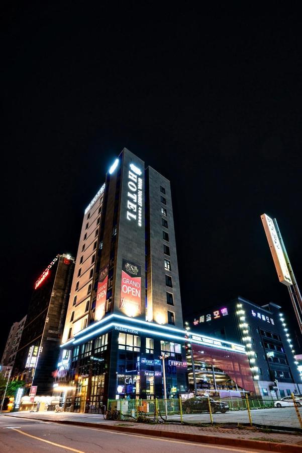 Siheung Seoul Tourist Hotel Екстер'єр фото