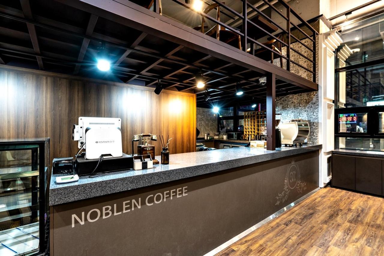 Siheung Seoul Tourist Hotel Екстер'єр фото
