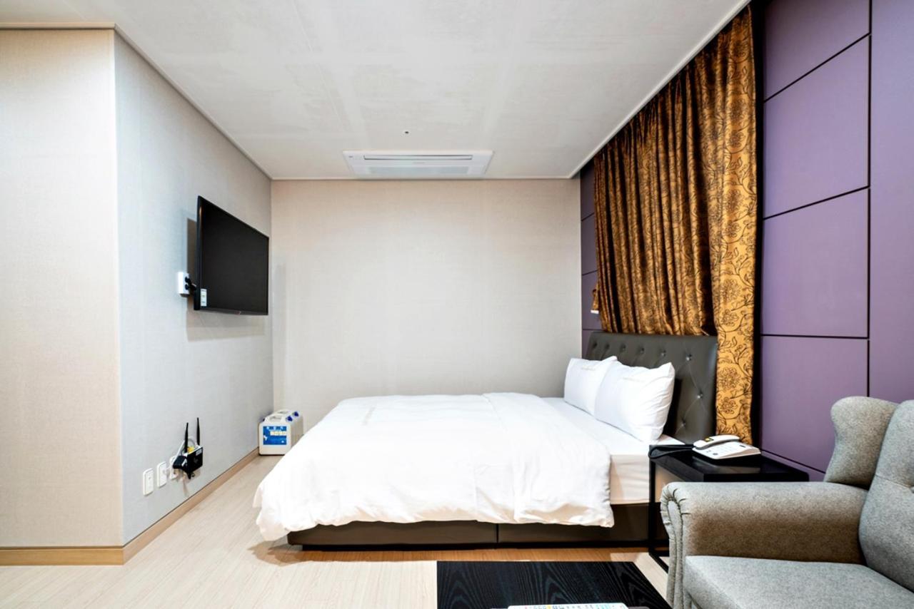 Siheung Seoul Tourist Hotel Екстер'єр фото