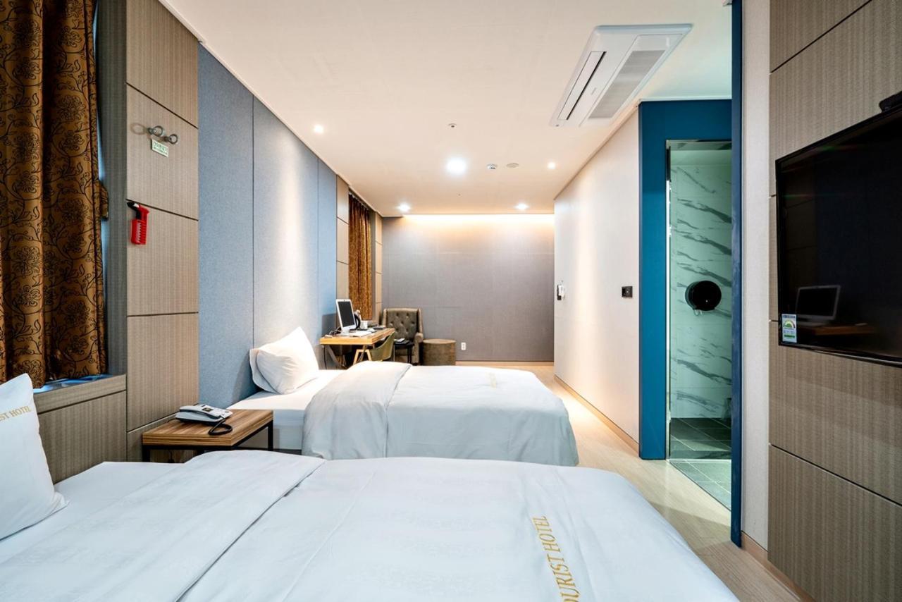 Siheung Seoul Tourist Hotel Екстер'єр фото